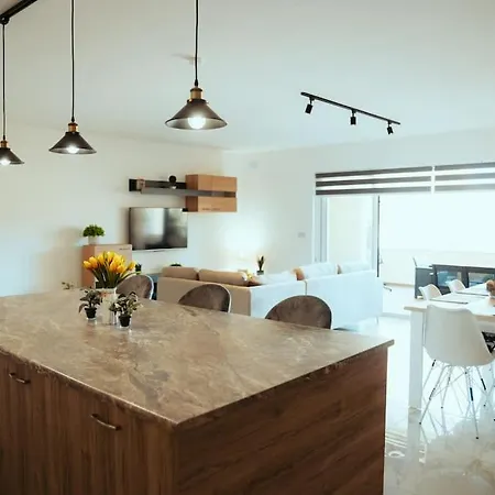 Luxurious Gozo Apartment, *