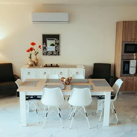 아파트 Luxurious Gozo Apartment, *
