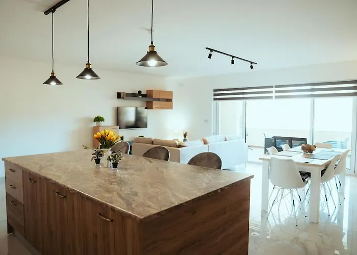 Luxurious Gozo Apartment, *